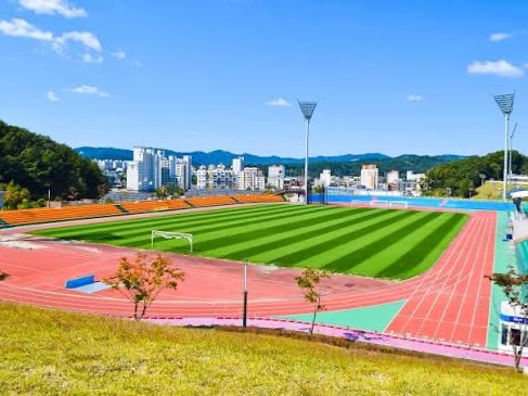 경기가 끝난 뒤, 보청천의 바람으로 몸을 풀어 주세요.